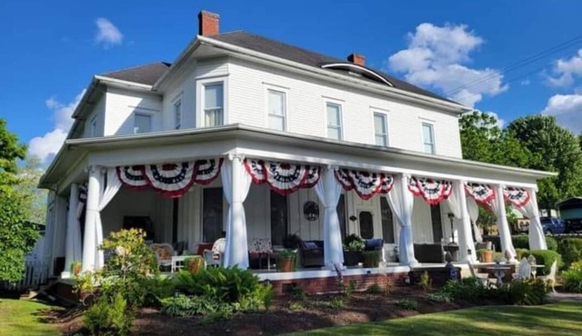 Nottingham Place in Wise, King Bedrm, Private Living Rm, Near UVa-Wise & Main St