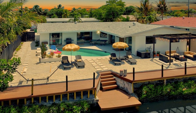 OASIS MIAMI VILLA W/POOL+PINGPONG 10MIN FROM BEACH
