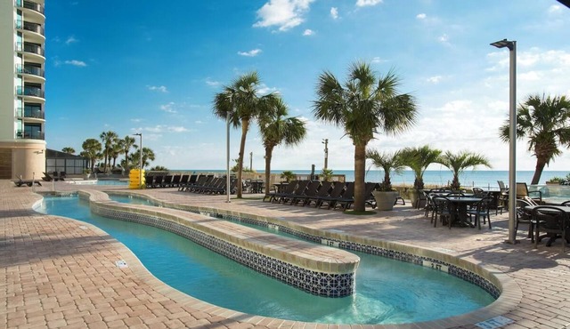 Oceanfront Room with Balcony, Pool & Beach Access – Myrtle Beach