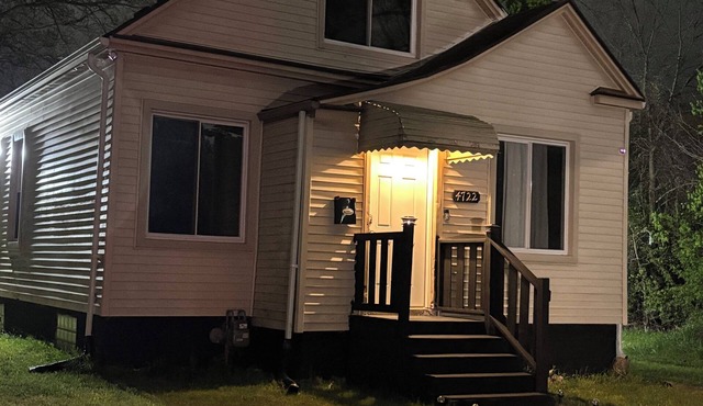 Old Charm Hidden Gem updated 3bedroom in Detroit near downtown