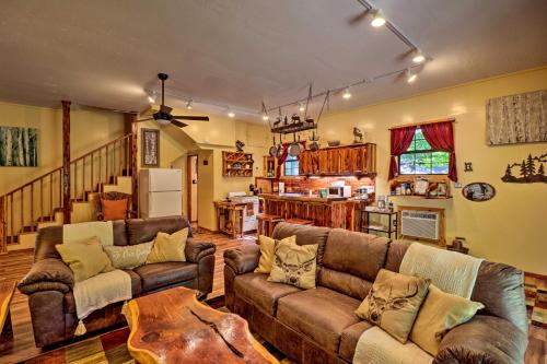 Ouachita River Cabin: Royal Haven w/Dock!
