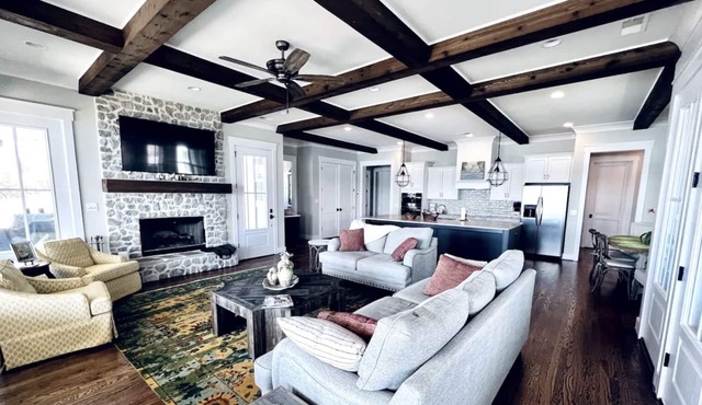 Parker Creek Paradise with SHOW STOPPING WATERFRONT