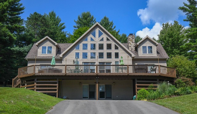 Penn Point Paradise | Great View, Dock, Hot Tub!