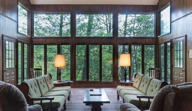 Pere Marquette River Fishing Cabin 4