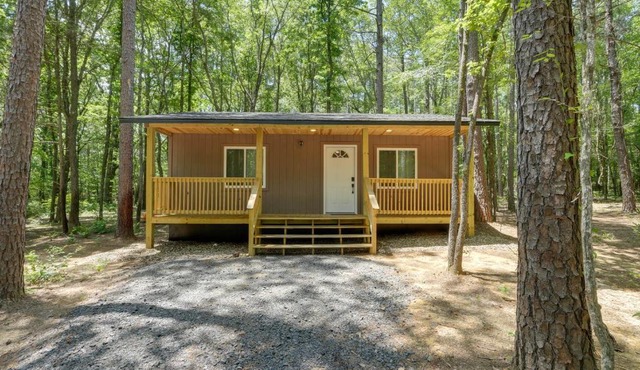 Pet-Friendly Cabot Country Escape