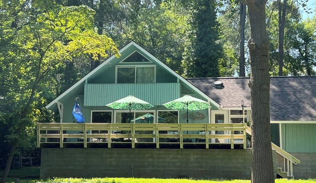 Piddle Point in Prosperity: Sunset views, deep water dock, and wildlife galore!