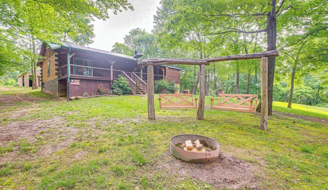 Pond & Fire Pit: Charming Log Cabin near Blue Rock