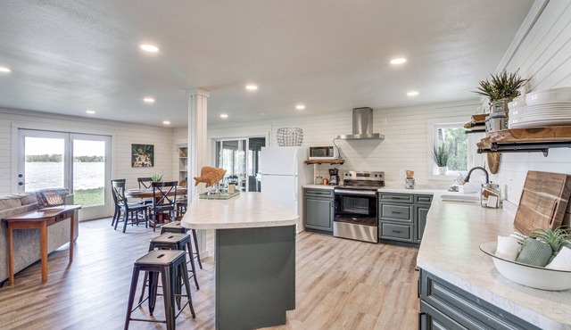 Private Beach: Lakefront Escape in Brainerd!