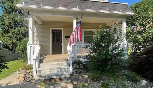 Private home near Hillsdale Hospital