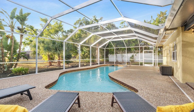 Private Pool + Pet Friendly | Lemon Drop Cottage