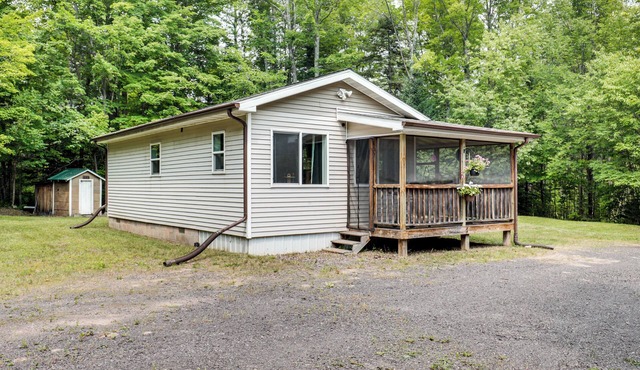 Private UP Escape Near Lake Superior