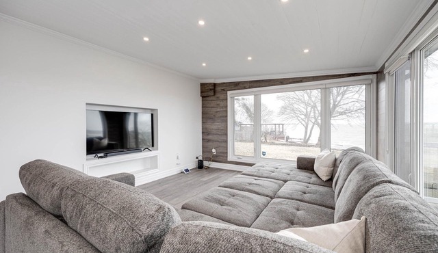 Private Waterfront Paradise Home on Lake Ontario!