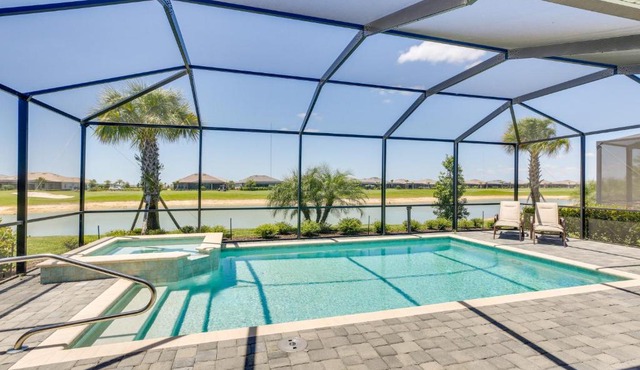 Punta Gorda Home w/Lanai & Golf Course View!