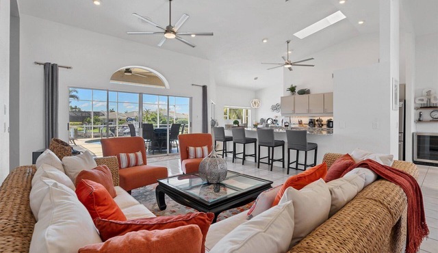 Punta Gorda Isles 3-Bedroom Private Pool Home on Canal with Dock