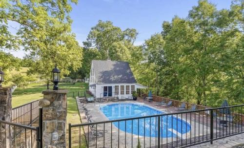Quail Run Farm Pool Home