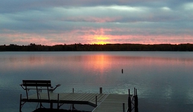 Quick Escape - Large 3+Bed 2 Bath Cabin near Eagle River & St. Germain