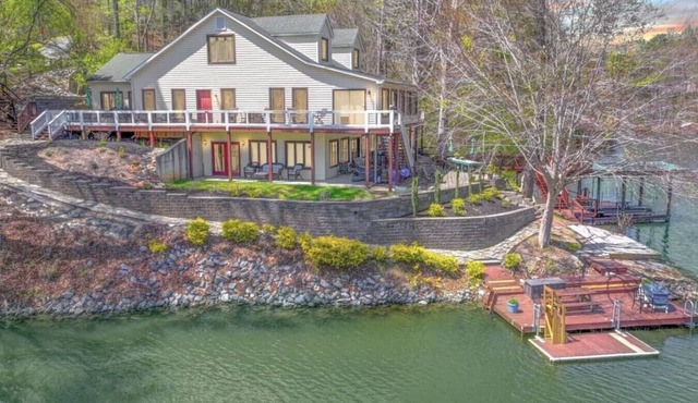 Quiet Cove-Hot Tub l Dock| Kayak| Fire Pit l Grill