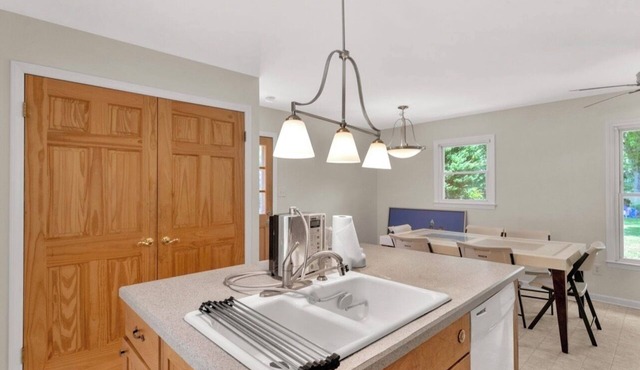 Quiet Cul-de-Sac Escape in Heart of Charlotte