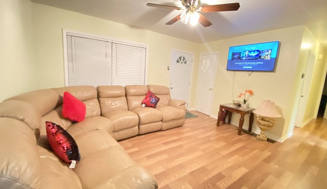 [Quiet🌴Oasis]>3BR/2FBT-Awesome Getaway/Super~Clean/Super~Relaxing@DownTown ATL-✈️