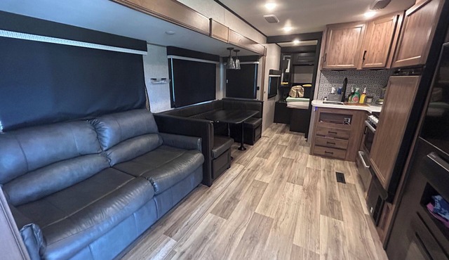 Quiet, spacious, family/Pet friendly covered Campsite. 5 min from Conley Bottom.