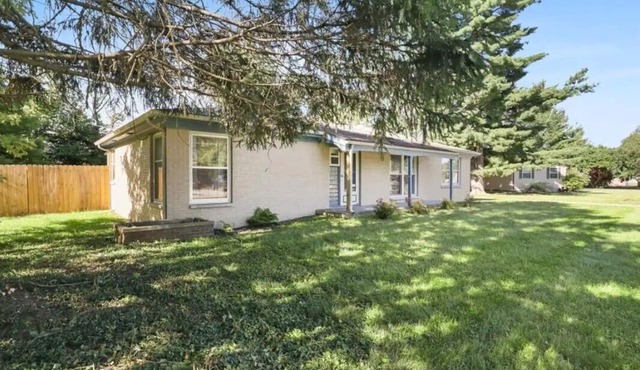 Recently remodeled- Cute and Cozy Two Bedroom