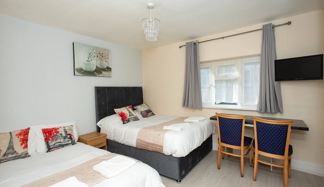 *REDUCED* Compact Studio 20 minutes to London via fast train in Orpington