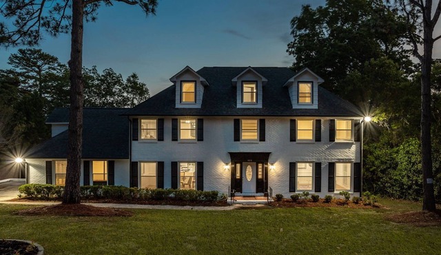 Relax at The McMansion On The Lake | Fort Jackson and USC