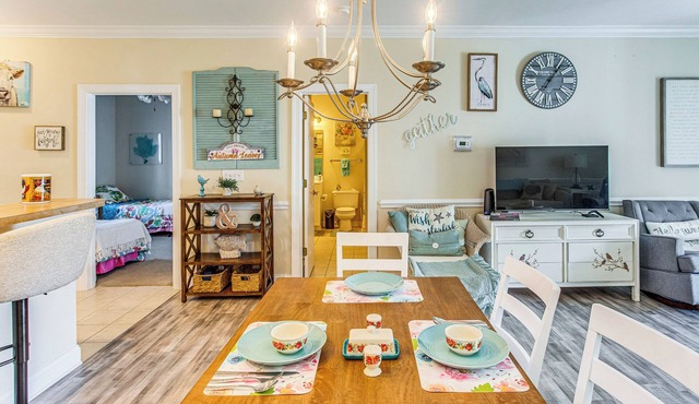 Relaxing Condo w/Pool Near Beach & Casino