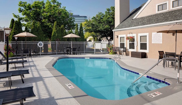 Residence Inn by Marriott Louisville East