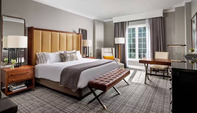 Restful King Suite Surrounded by Vineyards in Braselton Countryside