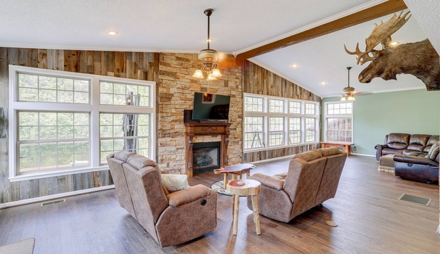 Rivers Edge retreat is an entire home located on the shore of the White River