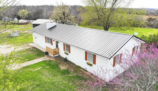 Route 66 Country Farm House - Near Springfield