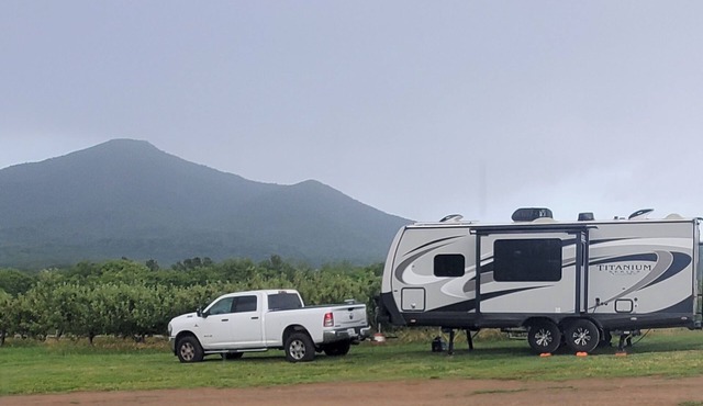 RV Campsites at Peaks of Otter Winery & Orchards