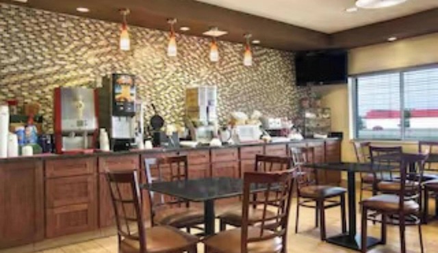 Saint Joseph Inn & Suites Benton Harbor Near I-94