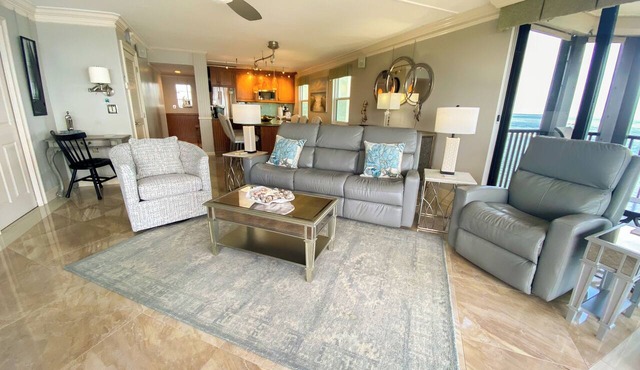 Sanibel Harbour 817: Wrap-around lanai-Amazing Water Views! Enjoy private beach &activities nearby.