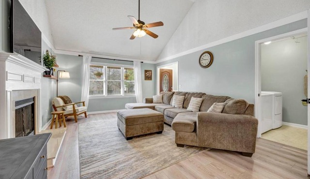 Sawgrass Cottage 3BR w Deck
