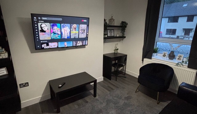 Shawforth - 2 Beds - Sleeps 4 - Street Parking in Shawforth