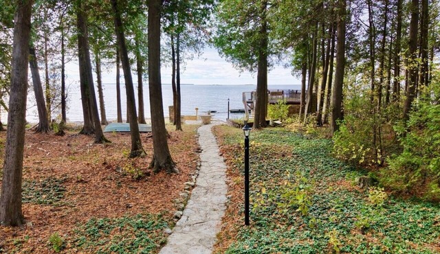 Sister Bay Waterfront Cabin with kayaks, boathouse deck, and game room!