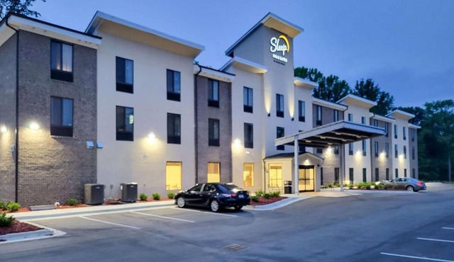 Sleep Inn Greensboro - Coliseum Area