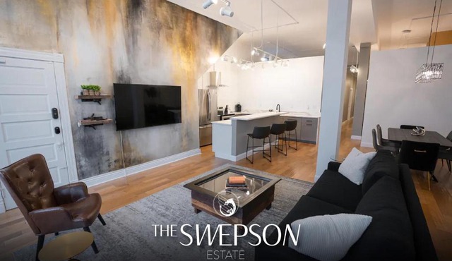 Sleeps18 9Beds 7BR 4BA Swepson Estate