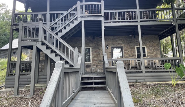 Smith Lake Getaway: Lake front, custom log home with private dock and swim deck.