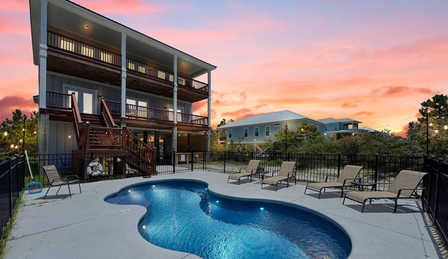 Southern Charm | Pet-Friendly + Short Walk to Beach & Private Pool