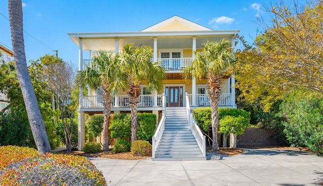 Southern Charm - Private Pool, Pool Table, Game Room, & Ocean Views!