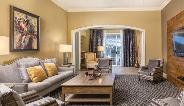Spacious 2 BR | Wyndham Nashville