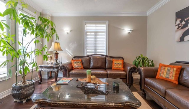 Spacious 4BR Home with Private Yard & Fast WiFi in Brampton