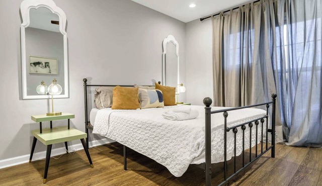 Spacious and stylish Louisville gem for groups!