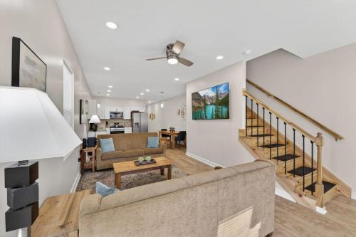 Spacious Indy Retreat - Entire Duplex Near Downtown