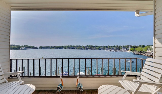 Spacious Lake Charlevoix Condo | Downtown Charlevoix | Pool, Hot Tub, Sauna