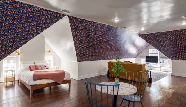 Spacious Studio | Central Locale