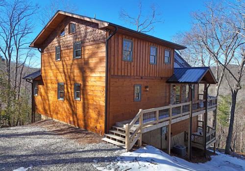 Stoneman Lodge | Hot Tub | Wifi | New Cabin | Outdoor Fireplaces
